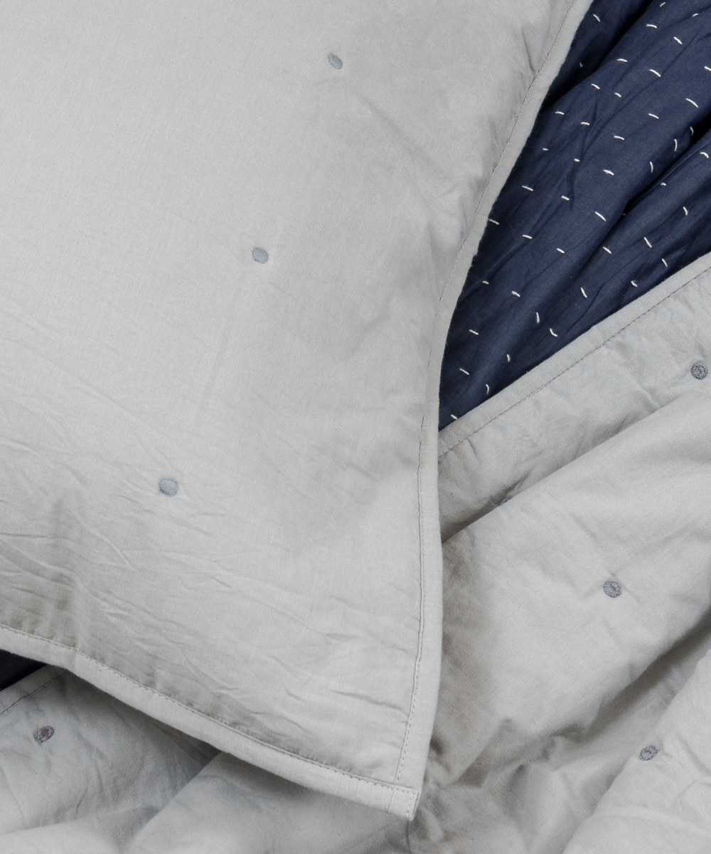 Dainty Dots Bed Spread