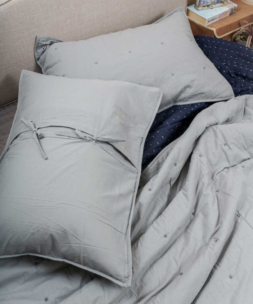 Dainty Dots Bed Spread