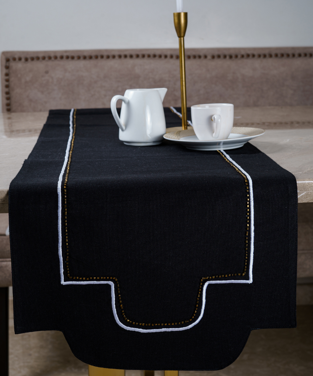 Hindasi Applique Runner